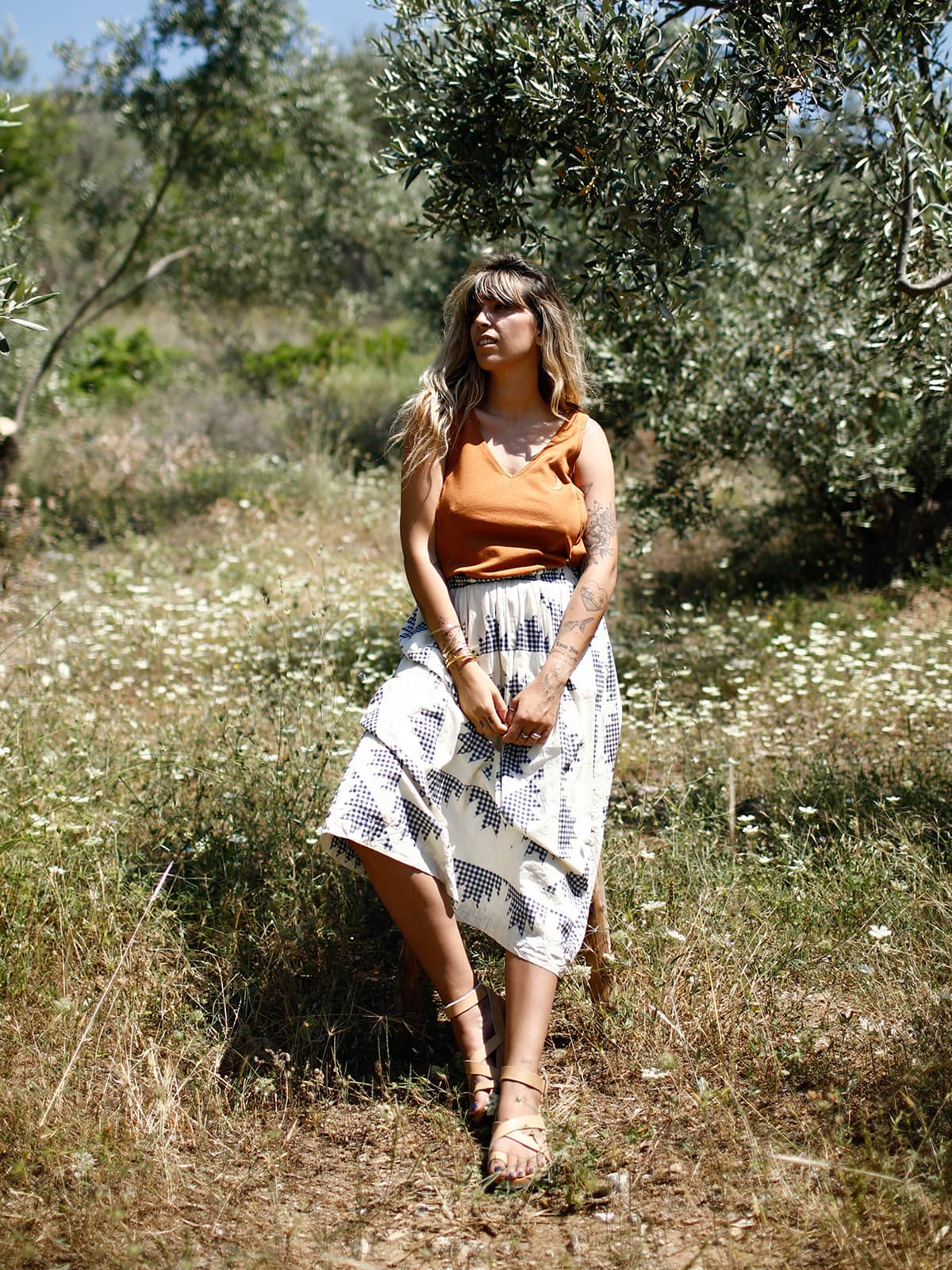 Haut allaitement ete - Tajinebanane | fr:Marion mesure 1m77 et porte une taille M, en:Marion is 1m77 and wears a size M, de:Marion ist 1.77m und trägt Größe M